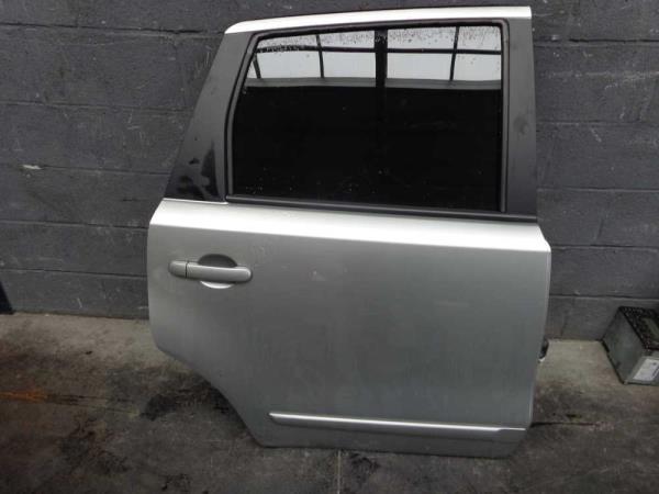 PORTE ARRIERE DROIT NISSAN - Vue 1